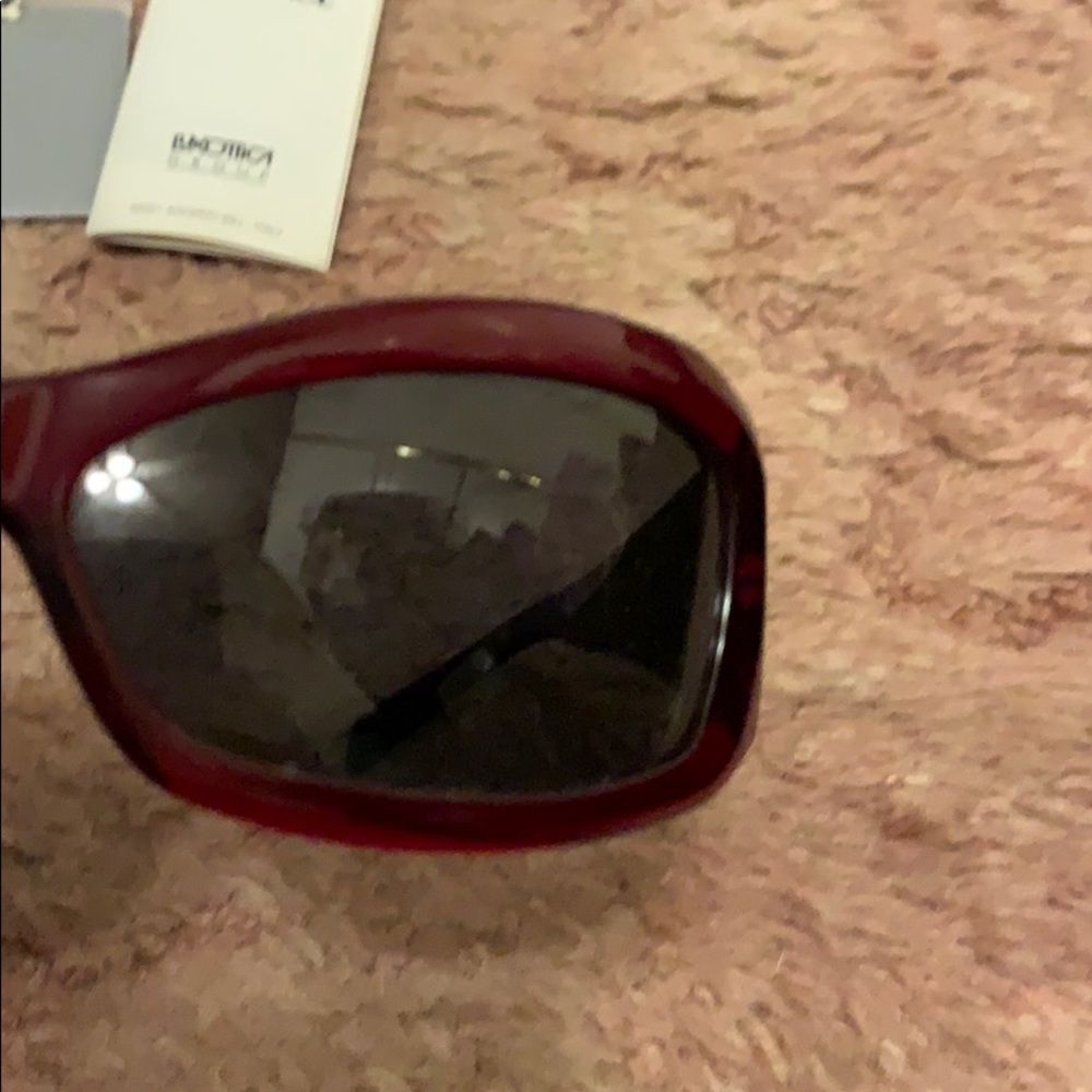 Versace Sunglasses - Picture 5 of 9